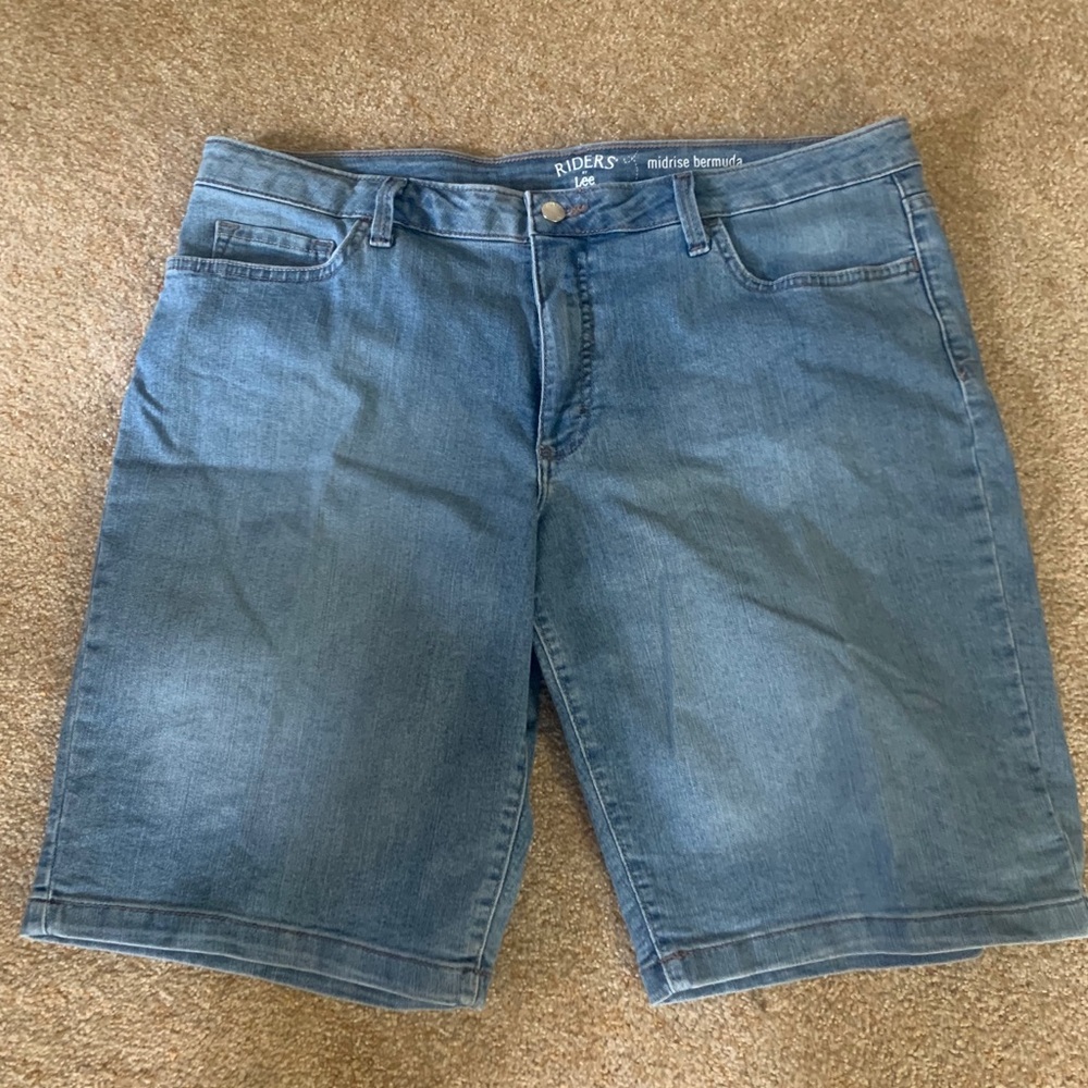 Riders Lee denim shorts